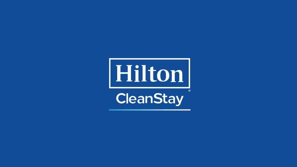 Hampton Inn & Suites Teaneck/Glenpointe Exterior foto